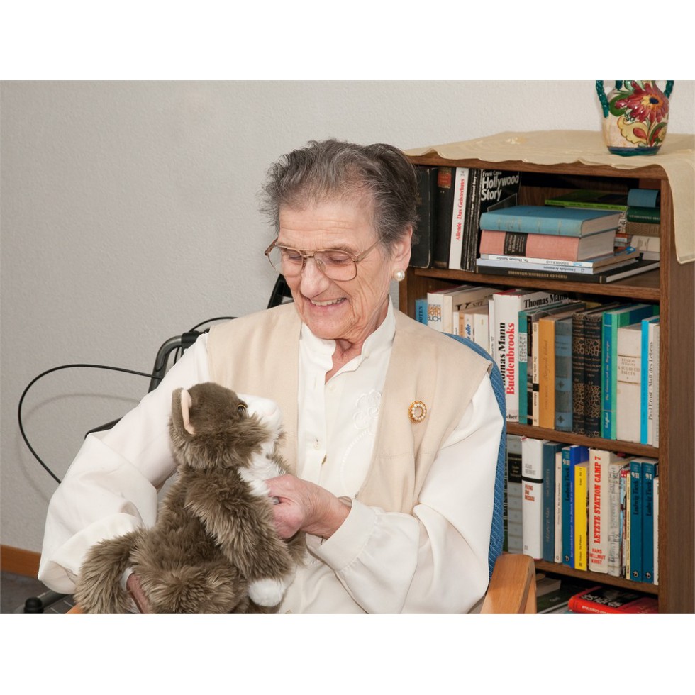 Les bienfaits des peluches : personnes âgées & Alzheimer – La Pelucherie